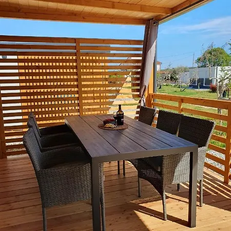 Сasa de vacaciones Mobile Homes Karlo & Dino Pula