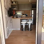 Mobile Homes Karlo & Dino プーラ
