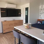 Tatil Evi Mobile Homes Karlo & Dino Pula