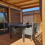 Дом отдыха Mobile Homes Karlo & Dino Пула