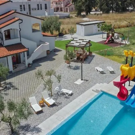 Mobile Homes Karlo & Dino * Pula