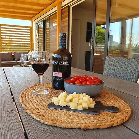 Mobile Homes Karlo & Dino *