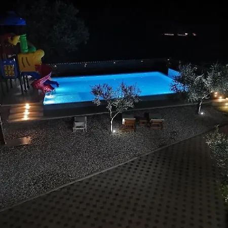 Mobile Homes Karlo & Dino Tatil Evi