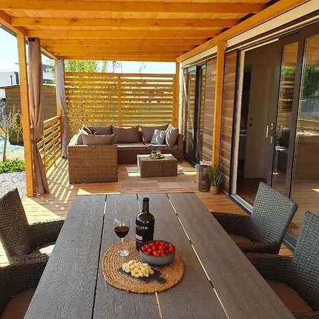 Tatil Evi Mobile Homes Karlo & Dino Pula