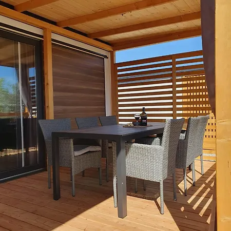 Tatil Evi Mobile Homes Karlo & Dino Pula