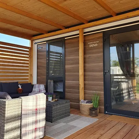 Mobile Homes Karlo & Dino Tatil Evi *