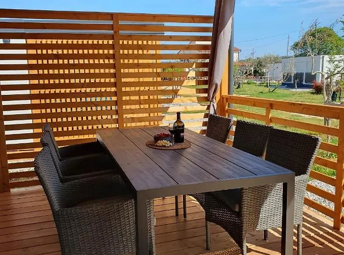 Σπίτι διακοπών Mobile Homes Karlo & Dino Πούλα